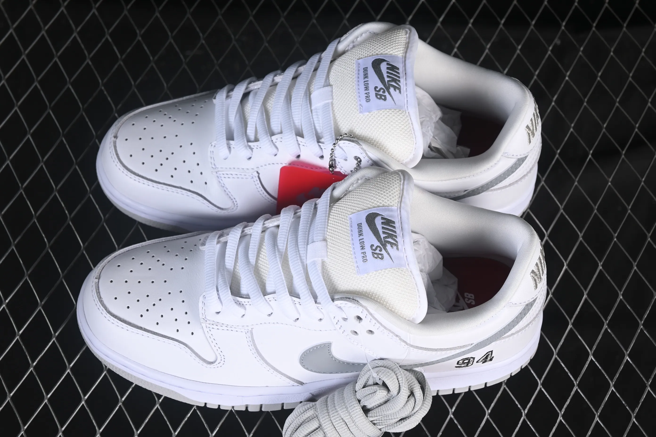 All categories Nk SB Dunk Series Nk SB Dunk Low low-top sneakers C version Supreme x Nike Dunk SB Dunk Low joint brown and yellow low-top casual skateboard shoes HQ8487-100